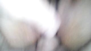 Sul divano a testa in giù