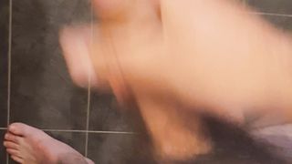 Ecco il mio cazzo prima di una masturbata pomeridiana!