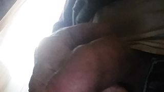 Anteprima del video: Mentre faccio la pipì