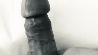 Anteprima del video: Mentre lo sbatto