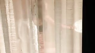 Giovane coppia italiana viene spiata e ripresa col cell