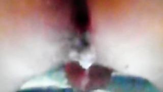 Un' abbondante sborrata per la trav