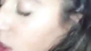 Spettacolare bocchino in auto