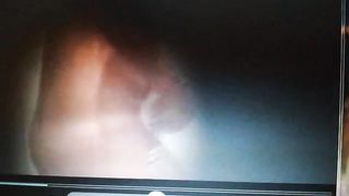 Mia cognata spiata mentre si fa la doccia