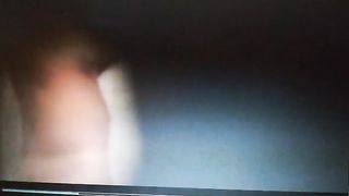 Mia cognata spiata mentre si fa la doccia