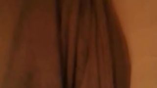 Nudo in bagno prima di scopare