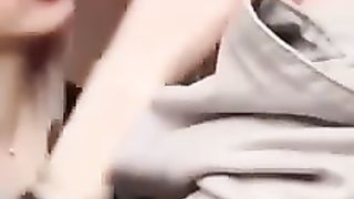 Bionda figa sborrata in faccia