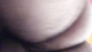 Anteprima del video: MI SCOPO SUO MARITO