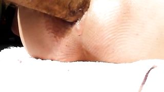 Enogas con le palle gonfie di salina fistata dal padrone