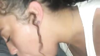 Stupenda bambola bruna