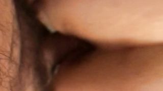 Il mio cazzo scivola dentro la sua vagina