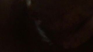 Greta trav si sollazza in attesa di appuntamenti