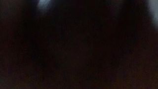 Greta trav si sollazza in attesa di appuntamenti