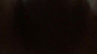 Greta trav si sollazza in attesa di appuntamenti