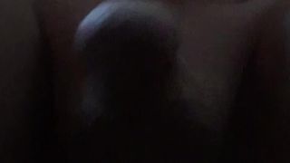 Greta trav si sollazza in attesa di appuntamenti