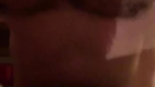 Mi faccio scopare da un attivo superdotato, virile e peloso