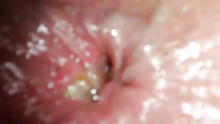 Primo piano dopo una sborrata nel culo