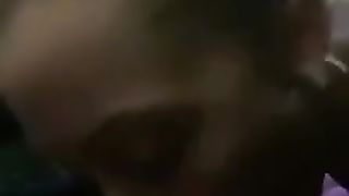 Bella bionda mi fa un pompino da urlo in auto