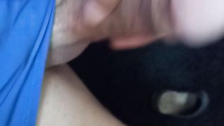 Sono solo e mi tocco il cazzo