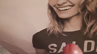 Anteprima del video: Sborro in faccia alla tipa della pubblicità