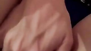 Quando ha voglia...ha voglia di cazzi grossi!