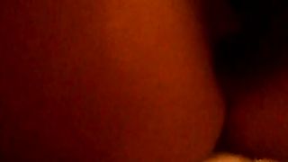 Si scopa figa e culo da sola