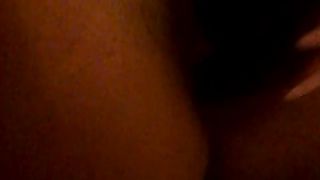 Si scopa figa e culo da sola