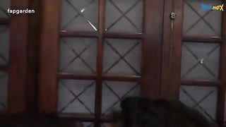 Due figone lesbiche si slinguano per 25 minuti