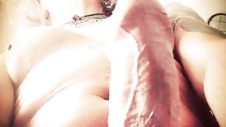 Mi eccito guardando milf lesbiche in calore