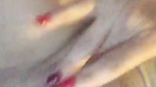 Anteprima del video: La mia amica si masturba pensando a me