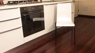 Alessandra la troia in cucina