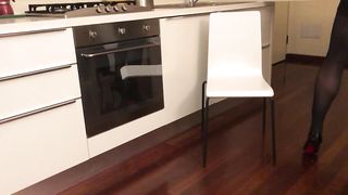 Alessandra la troia in cucina