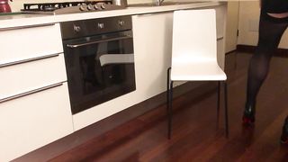 Alessandra la troia in cucina