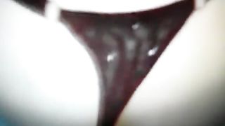 Trav scopata col buchetto che quasi prolassa