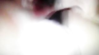 Trav scopata col buchetto che quasi prolassa