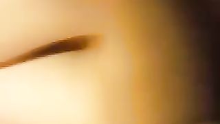 Aurora si masturba con la sua amica