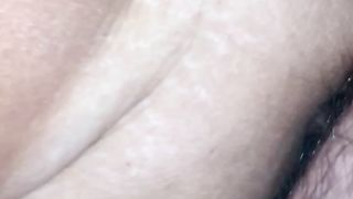 Sbattuta sul tavolo della cucina