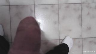 Segone e sborrata in mano