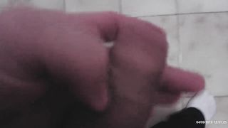 Segone e sborrata in mano