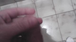 Segone e sborrata in mano