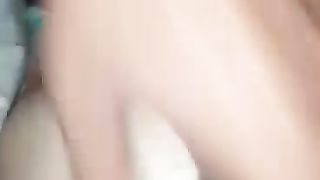 Mia moglie riempita di sperma da un mio amico