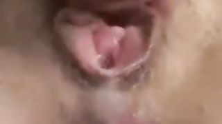 Amica le lecca la figa e lei viene