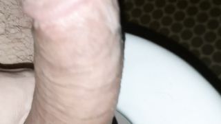 Anteprima del video: Cerco belle signore distinte, non ve ne pentirete :)