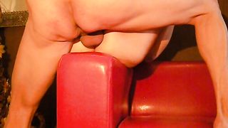 Un culo caverna ben leccato, aperto e scopato....