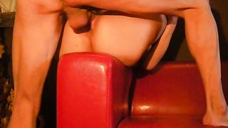 Un culo caverna ben leccato, aperto e scopato....