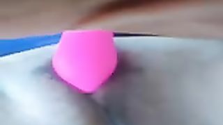 Godo guardando quella porca di mia moglie