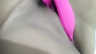 Sborro guardando mia moglie che gode così...