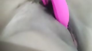 Anteprima del video: Sborro guardando mia moglie che gode così...