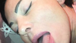 Sempre lo stesso amico che sborra in bocca e in faccia a mia moglie