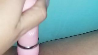 Me lo spingo dentro la fregna